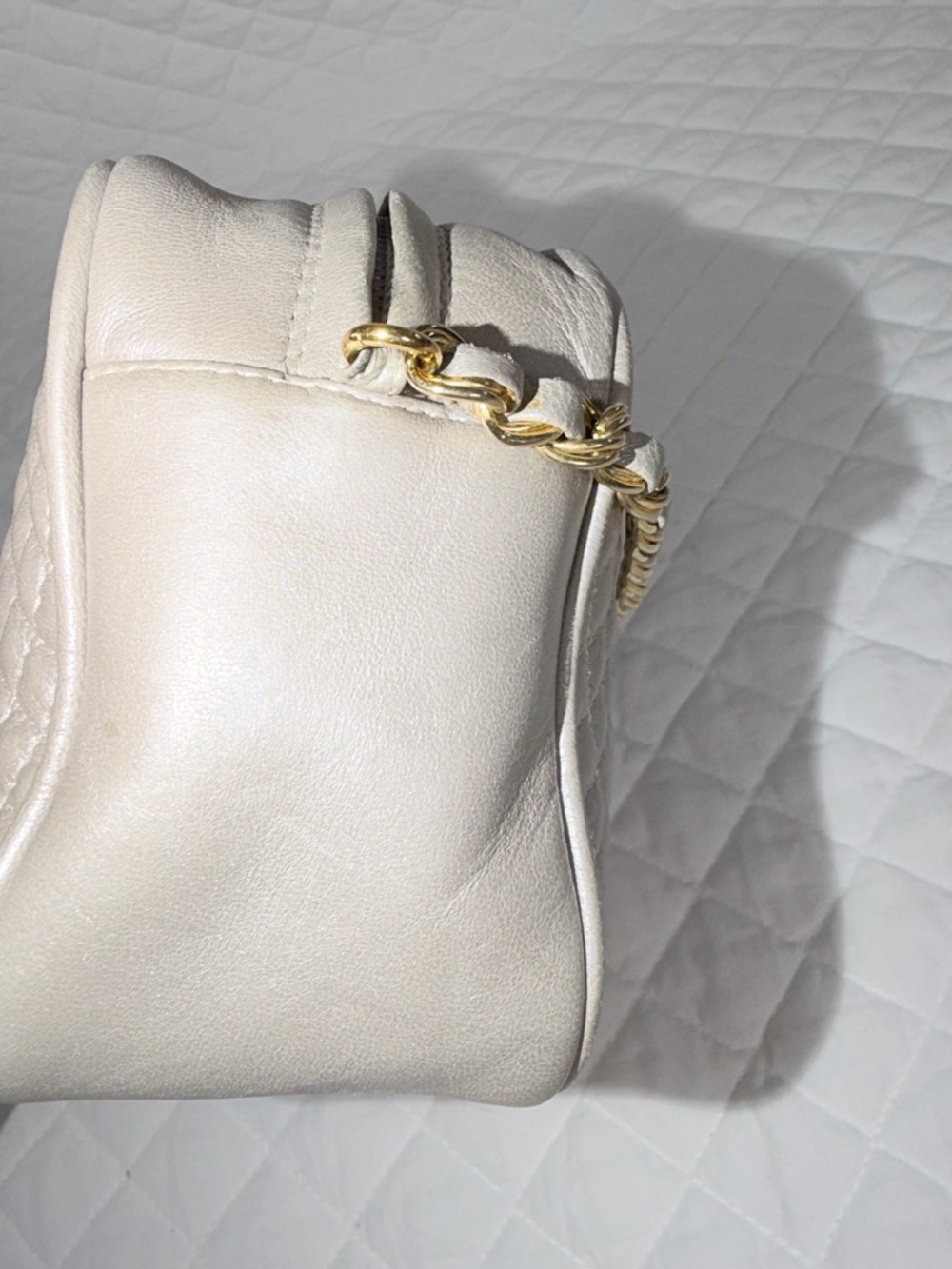 Bally Quilted Metallic Silver Crossbody Bag Camera style - Picture 7 of 12